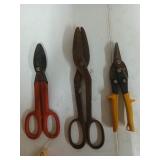3 pair of shears