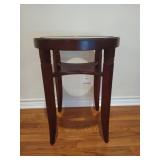 Round side table w/ glass top 24 x 18