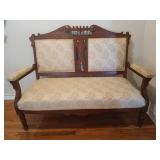 Beautiful upholstered settee 55 x 40.5 x 24