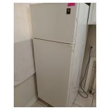 GE fridge / freezer, works