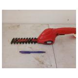 Black & Decker handheld 6-in hedge trimmer,