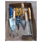 Handheld garden tools