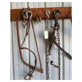 Contents hanging on pegs, includes a 32-in bow