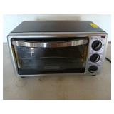 Black & Decker toaster oven, works 8x15 in