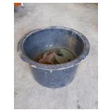 Black enamel pot, 10x15 in, with contents