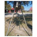 Buck boss deer feeder