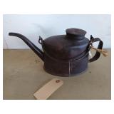 Oil can? Kettle? Holds about a quart