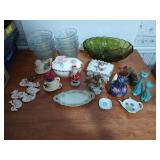 Assorted nic knacks/ trinkets, includes two