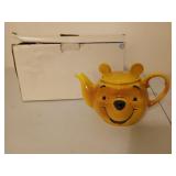 Cardew collectibles Disney 2000 Pooh Bear