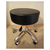 18-in rolling shop stool, like new