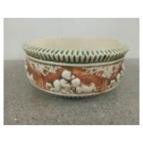Roseville? Pottery bowl, cream colored with