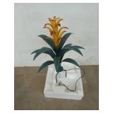 New, Garden, plant shaped light