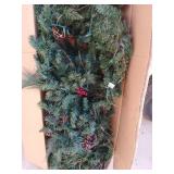 12 ft pre-lit Christmas garland with