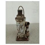 Gray 2 ton jack, missing lever