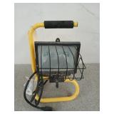 Yellow halogen work light, 15 in, does not work,