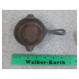 Wagner Ware #1050, 6 in cast iron frying pan /