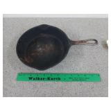 Wagner Ware #1055 cast iron skillet