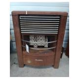 Dearborn heater, one grate broken, 28x12x20 23 in