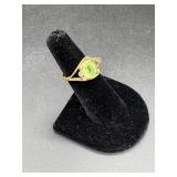 10K Gold Ring w Green Stone