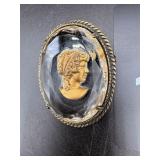 Intaglio Beveled Glass Cameo
