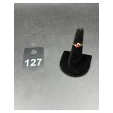 14K Gold Ring w Red Stone