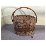 Vintage Woven Basket w Bamboo Handle