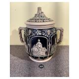 German Wine/Cedar/Soup Lidded Tureen
