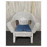 White wicker outside chair