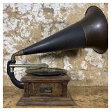 Victor Phonograph