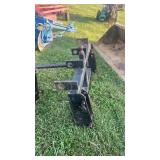 Pin one bale spear with gooseneck bale