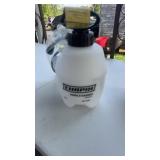 New 1 gallon pump spray