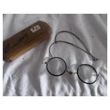Spectacles or vtg glasses eye ware