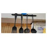 metal black utensils