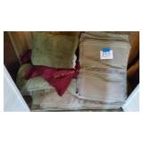 COMFORTOR, PILLOW, DUST RUFFLE