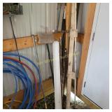 Paint Roller Ext., Pipe Metal in corner