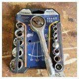 Kobalt 14 Pc Ratchet & Multi Fit Socket Set