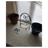Flower Pots and Plate Holder