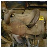 Western Saddle, 17"? Plus Stand
