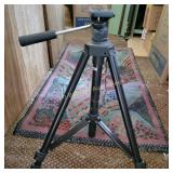 Tri pod