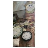 Scarecrow, Clock Faces