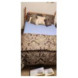 Full Size Bed and Comforter, Pillows
