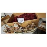 Santa Figures and Garland