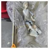 LLARDO Statue