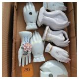 Vtg Hand Figurines