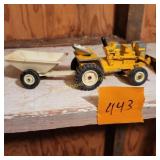 Vtg Chalmers B-112 Garden Tractor