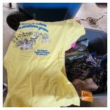 Women's Clothes M/L/XL in Tote