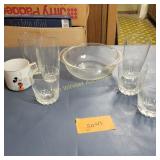 Walt Disney Production Cup, Glassware ( Pyrex Bowl