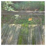 Circular Vtg Flower/Plant Stand