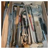 Brushes, Mixture of tools