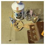 Pipe Holder, Glasses